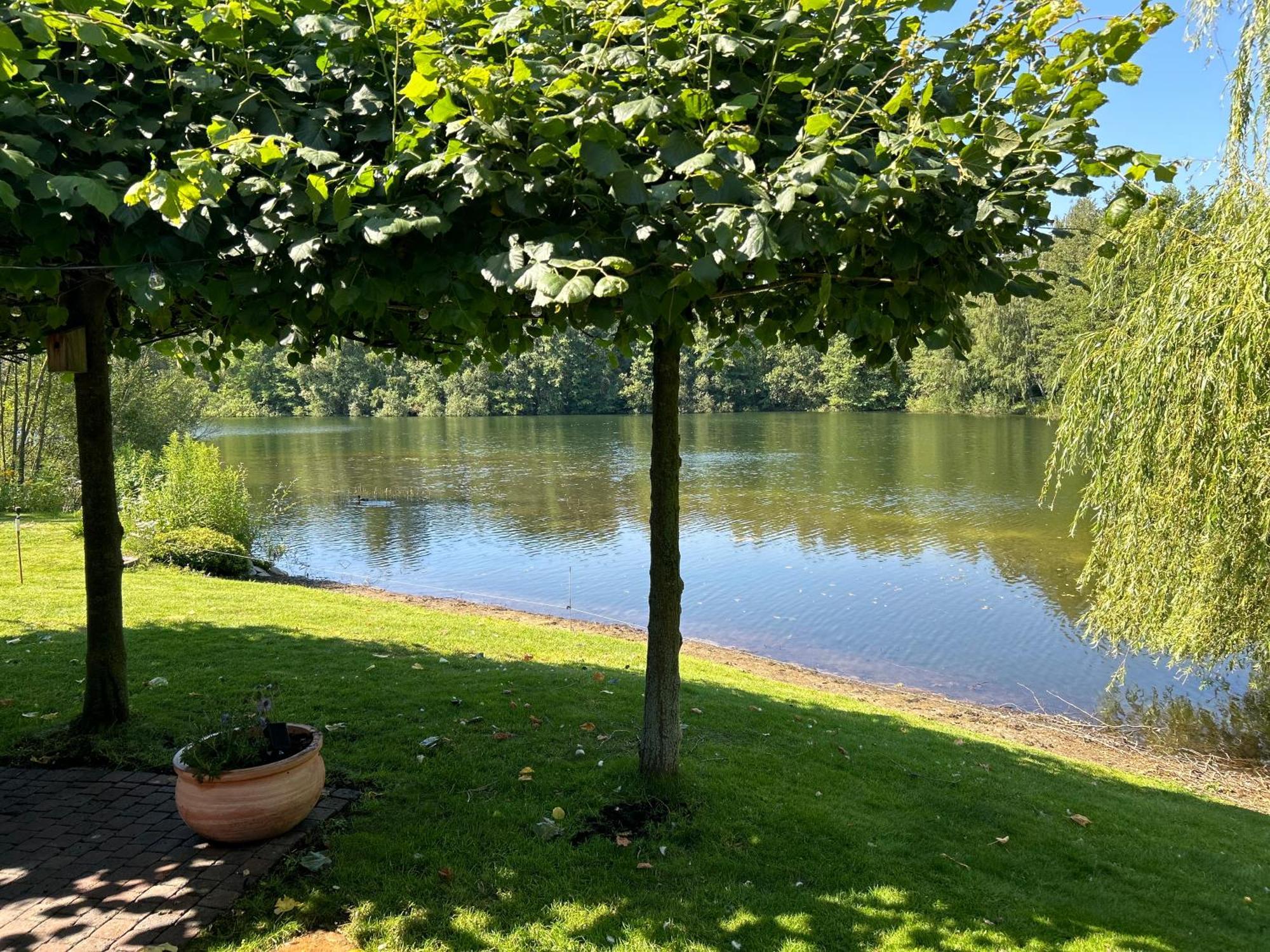 Gemuetliches Fachwerkhaus Am See Mit Kamin Warendorf Esterno foto